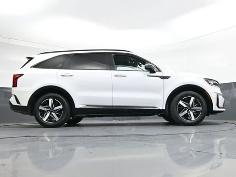 Used 2023 Kia Sorento S w/ Panoramic Sunroof Package image 29