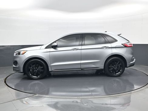 Used 2022 Ford Edge ST-Line w/ Class II Trailer Tow Package AWD/4WD image 8