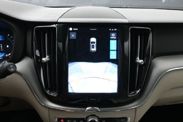 Used 2024 Volvo XC60 B5 Core w/ Protection Package Premier AWD/4WD image 20
