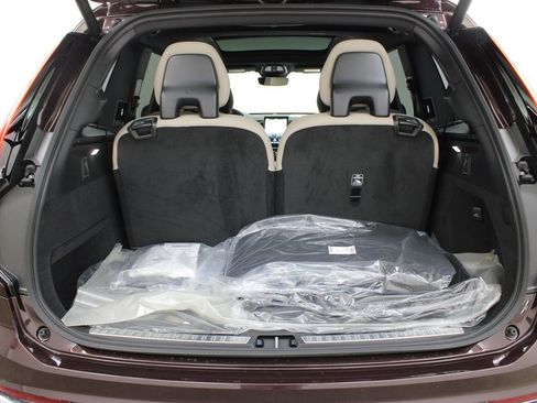 New 2026 Volvo XC90 B6 Plus w/ Protection Package AWD/4WD image 32