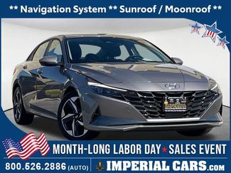 Used 2023 Hyundai Elantra Limited image 1