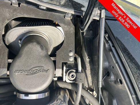 Used 2006 Chevrolet Corvette Convertible w/ Preferred Equipment Group image 23