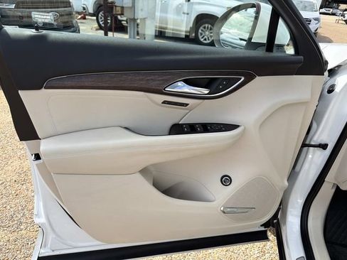 Used 2023 Buick Envision Avenir FWD image 25