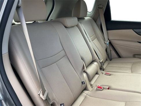 Used 2016 Nissan Rogue SL w/ SL Premium Package image 14