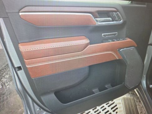 Used 2024 GMC Sierra 1500 Denali Ultimate image 16