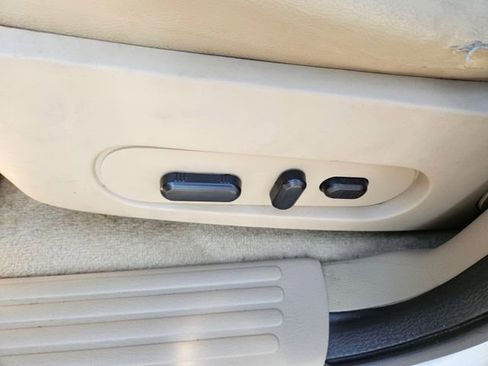 Used 2010 Ford Explorer Eddie Bauer image 19