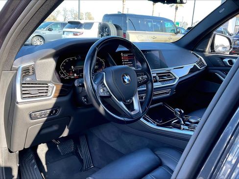 Used 2019 BMW X5 xDrive50i image 16
