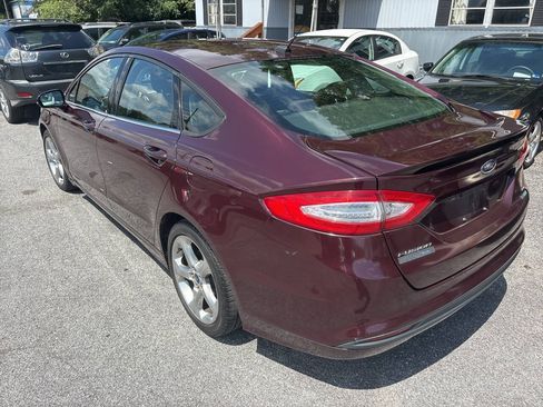 Used 2013 Ford Fusion SE FWD image 12