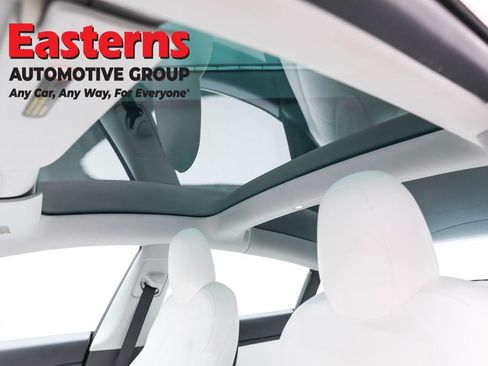 Used 2019 Tesla Model 3 Standard Range image 31