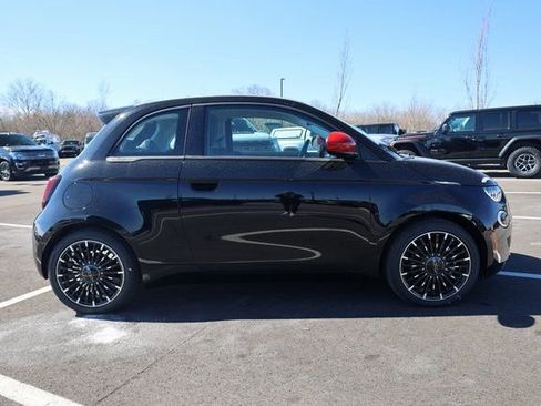New 2024 FIAT 500 e (RED) image 9