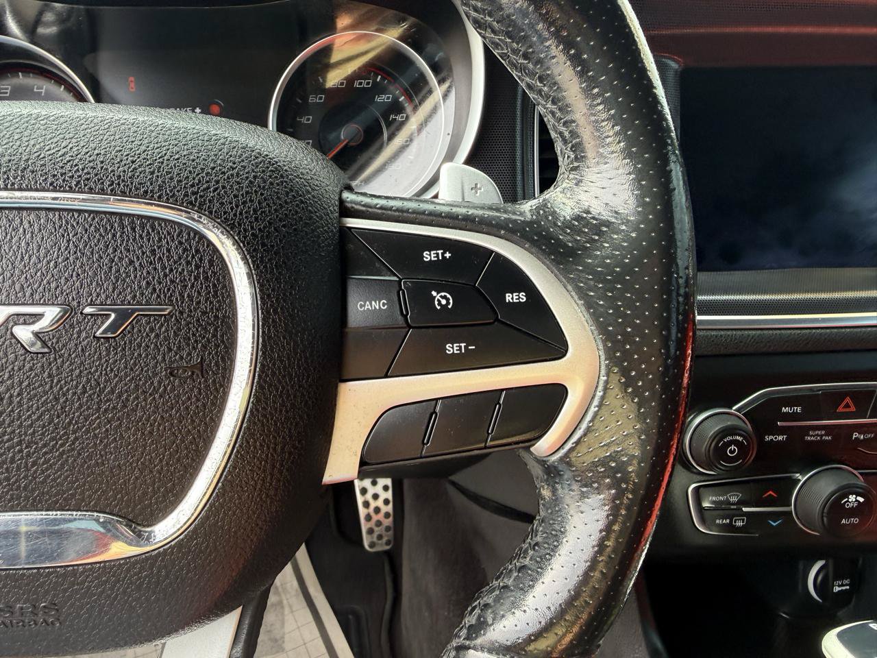 Used 2018 Dodge Charger R/T Scat Pack w/ Dynamics Package RWD image 20