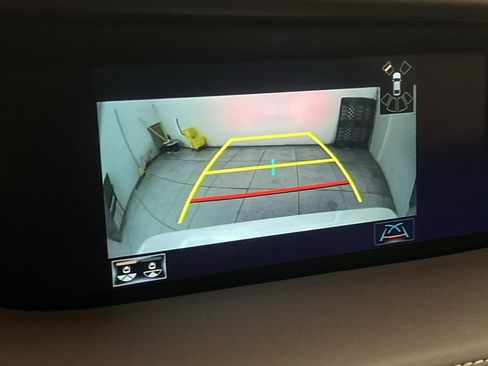 Used 2018 Lexus LS 500 AWD image 17