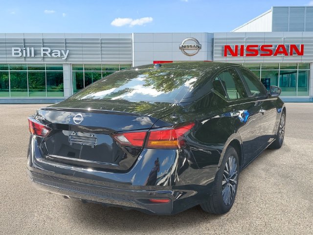 Certified 2025 Nissan Altima 2.5 SV FWD image 4