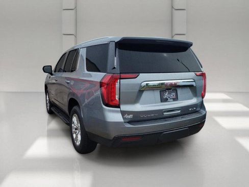 Used 2023 GMC Yukon SLE w/ Gmc Pro Safety Plus Package RWD image 5