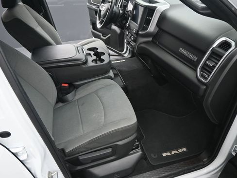 Used 2024 RAM 2500 Big Horn image 17