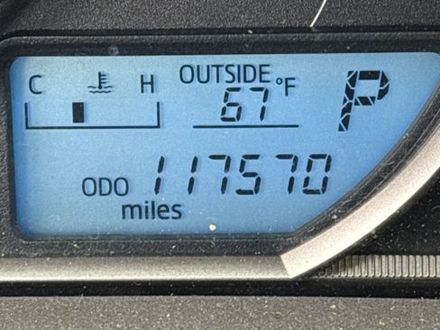 Used 2013 Toyota RAV4 XLE image 12