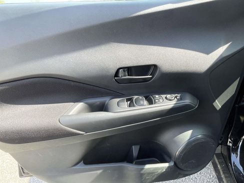 Used 2025 Nissan Kicks Play S image 15