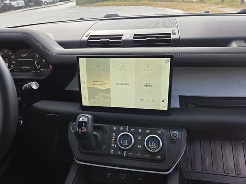 Certified 2024 Land Rover Defender 130 S image 13