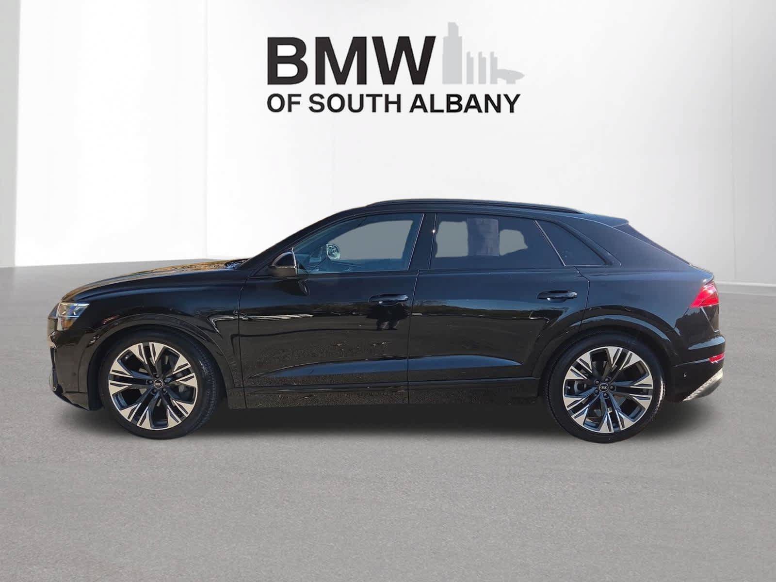 Used 2025 Audi Q8 Prestige AWD/4WD image 2