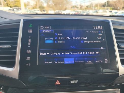 Used 2016 Honda Pilot Touring image 23