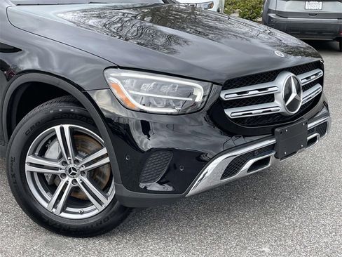 Used 2022 Mercedes-Benz GLC 300 4MATIC w/ Premium Package Lite image 9