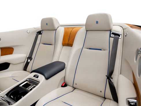 Used 2017 Rolls-Royce Dawn Base image 37