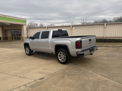 Used 2018 GMC Sierra 1500 SLT image 14