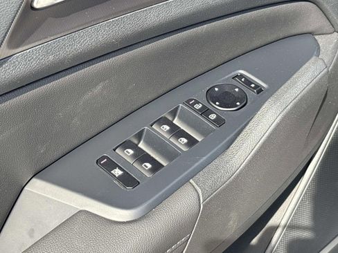 New 2026 Kia Sportage EX FWD image 21