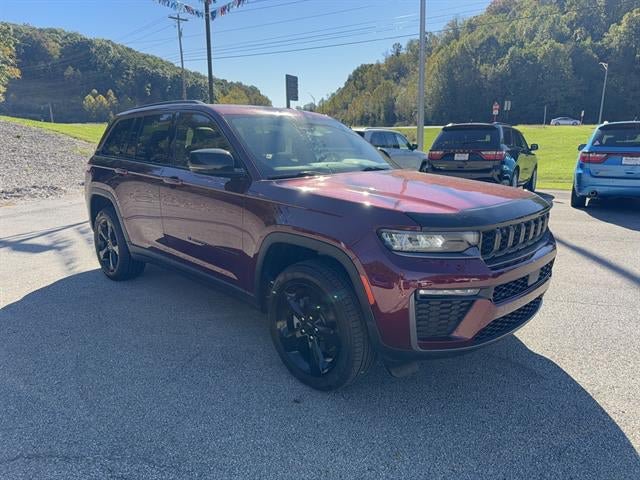 Used 2026 Jeep Grand Cherokee Limited w/ Limited Altitude Package AWD/4WD image 3