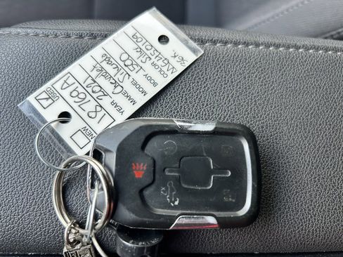 Used 2021 Chevrolet Silverado 1500 LT image 17