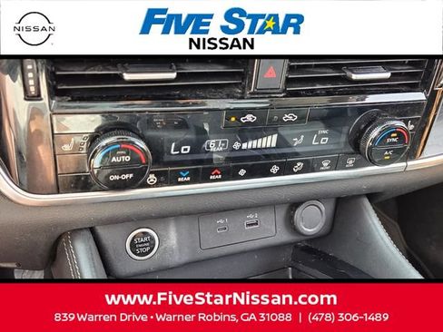 Used 2021 Nissan Rogue SL w/ Premium Package FWD image 23