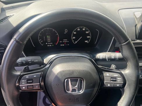 Used 2023 Honda Pilot Touring image 11
