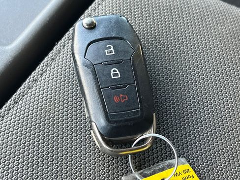 Used 2022 Ford F250 XLT AWD/4WD image 25