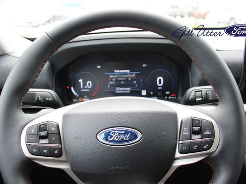 New 2026 Ford Explorer Active RWD image 14