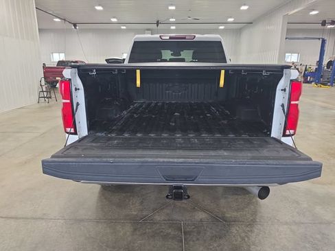 Used 2024 Chevrolet Silverado 2500 LTZ AWD/4WD image 25