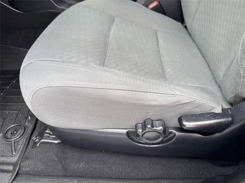 Used 2021 Toyota Tacoma SR w/ SR Convenience Package RWD image 12