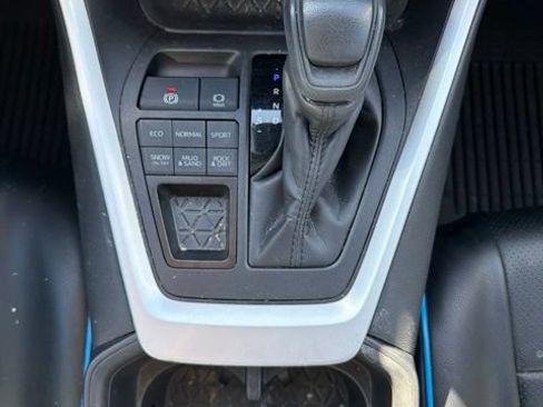 Certified 2023 Toyota RAV4 LE AWD/4WD image 13