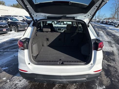 Used 2024 Chevrolet Equinox LT image 5