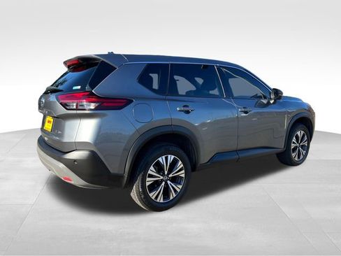 Used 2021 Nissan Rogue SV image 7