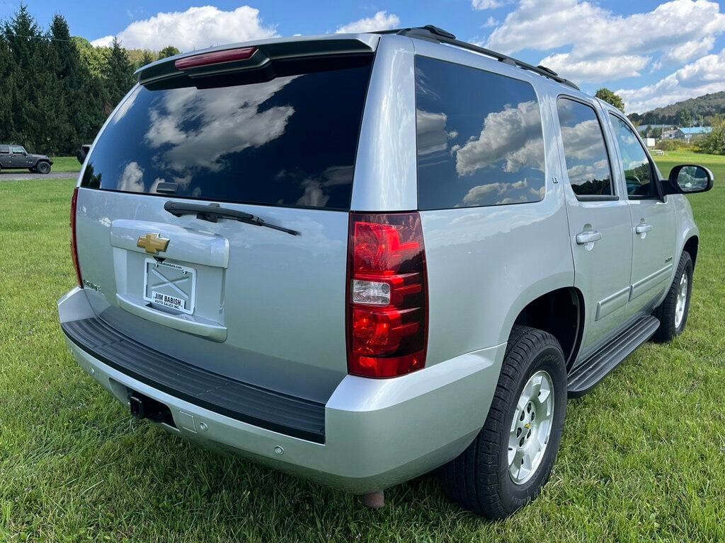 Used 2013 Chevrolet Tahoe LT w/ Luxury Package AWD/4WD image 3