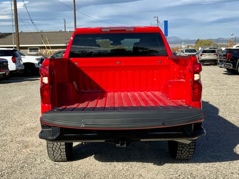 New 2026 Chevrolet Silverado 1500 Custom Trail Boss w/ LPO, Dark Essentials Package image 19