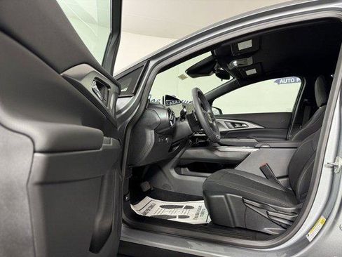 New 2026 Chevrolet Equinox EV LT image 10