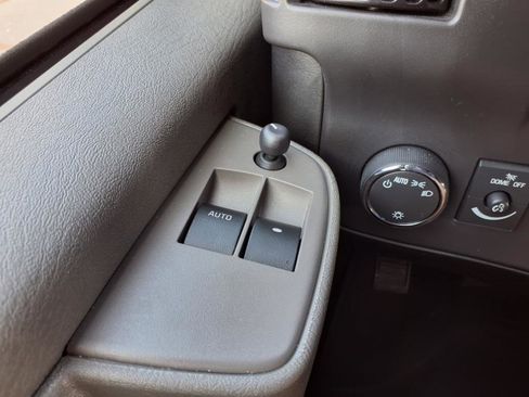 Used 2024 Chevrolet Express 3500 LT w/ LT Preferred Equipment Group image 18