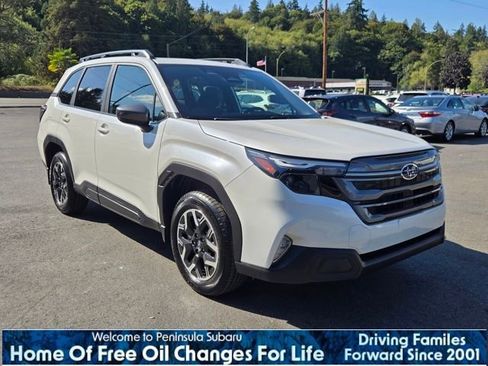 New 2025 Subaru Forester Premium image 1