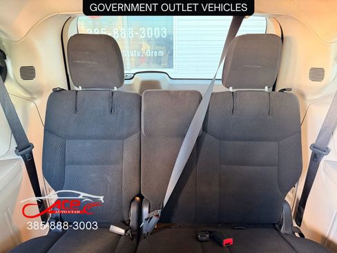 Used 2017 Dodge Grand Caravan SE w/ UConnect Hands-Free Group image 12