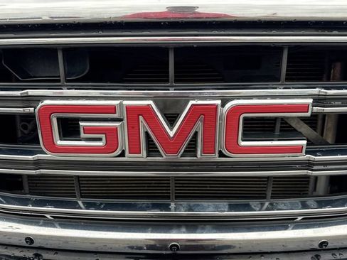 Used 2015 GMC Sierra 1500 SLT w/ SLT Crew Cab Value Package AWD/4WD image 28