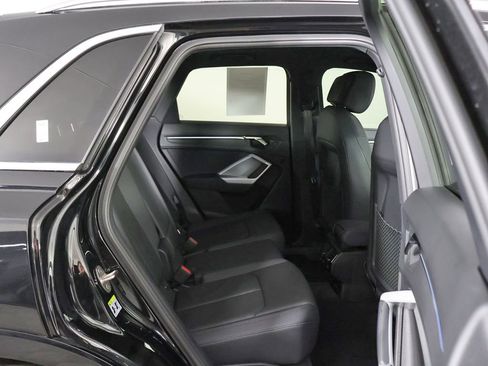 Used 2023 Audi Q3 2.0T Premium Plus w/ Premium Plus Package AWD/4WD image 36