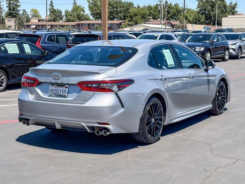 Used 2023 Toyota Camry XSE FWD image 4