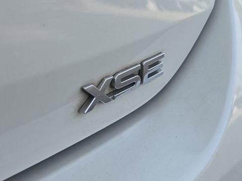 Used 2021 Toyota Highlander XSE image 9