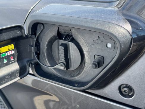 Used 2023 Jeep Wrangler Unlimited w/ 8.4" Radio Group AWD/4WD image 12